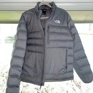North Face Men's Charcoal Puffer Jacket